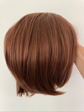 NWT 10” dark chestnut short bob layer ends wig straight feathered bangs new